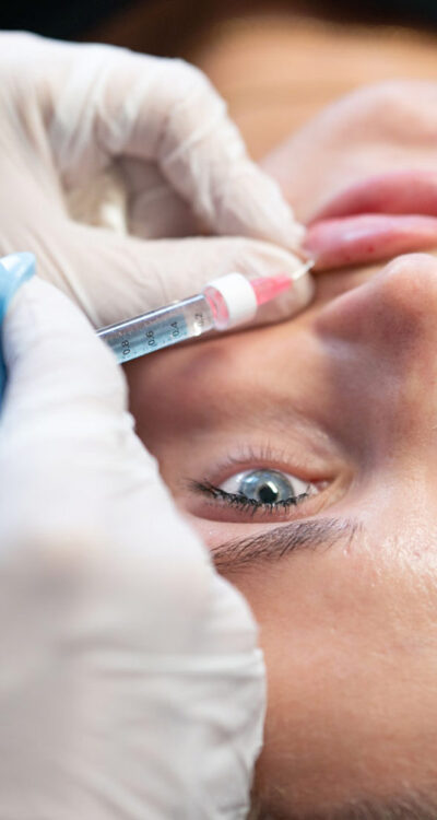 Lippen-aufspritzen-mit-Hyaluron-Behandlungsablauf-Aesthetiqua