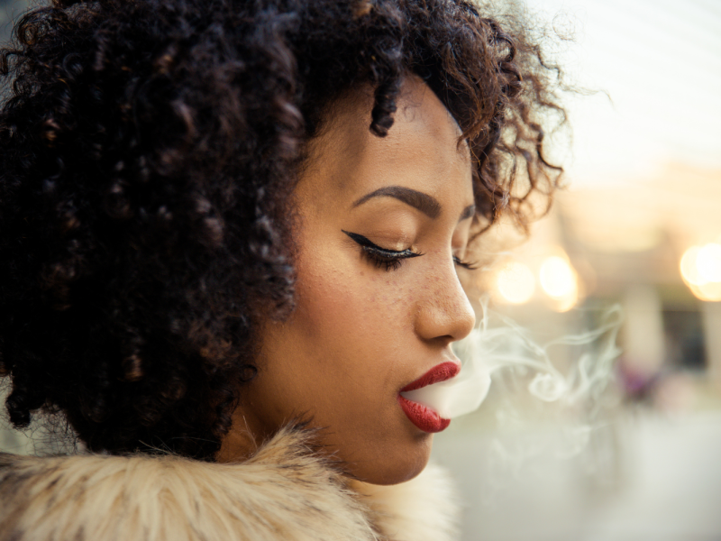 Nicht rauchen nach dem Lippen aufspritzen Lippenunterspritzung Hyaluron Aesthetiqua